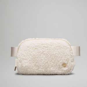 Lululemon Everywhere Belt Bag 1L Fleece